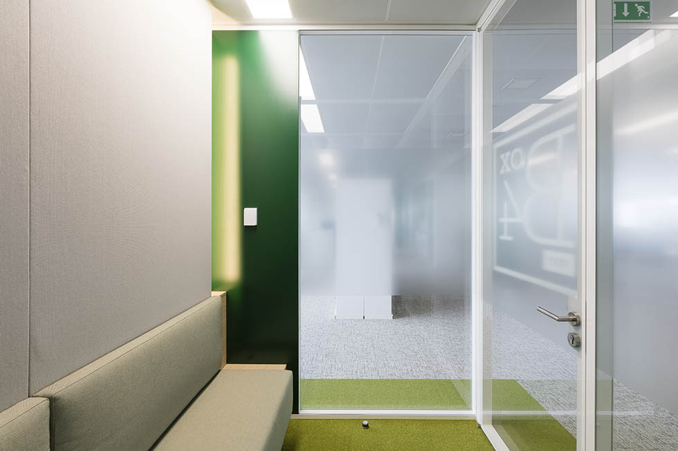 INFLUENCE_INTERIOR_BOX